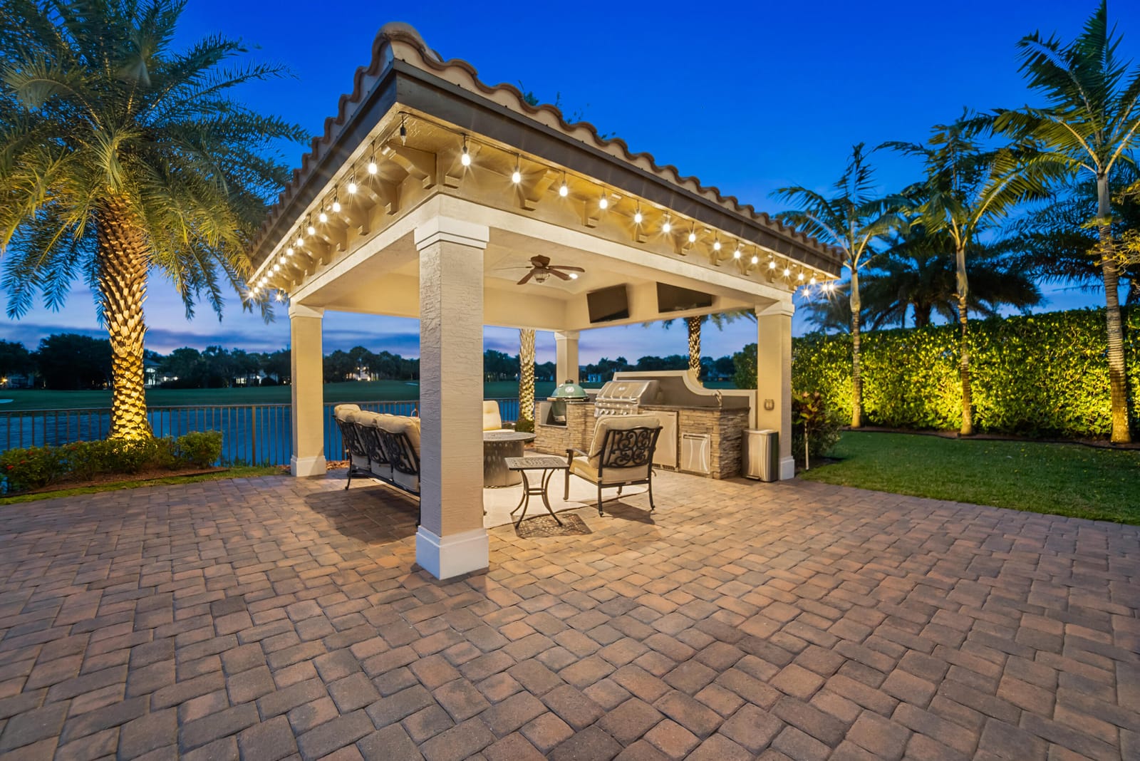 10445 N Barnsley Drive, Parkland, FL 33076 photo 9