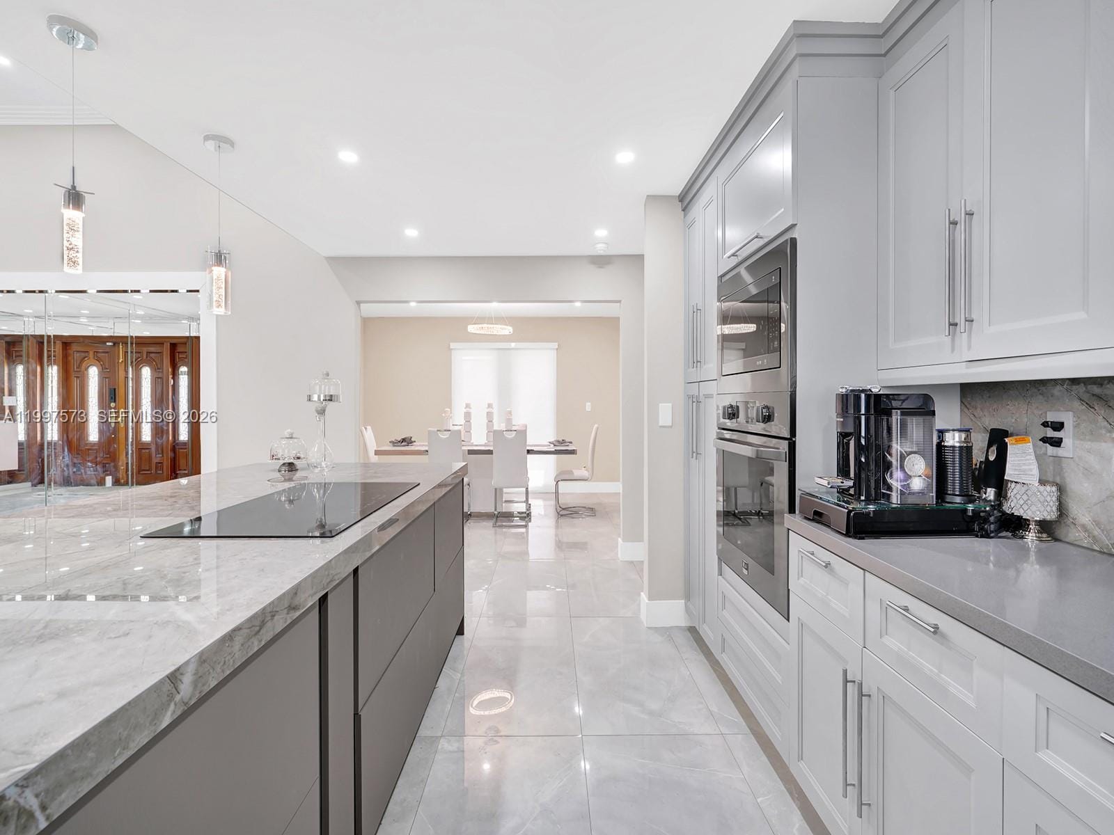 621 E Tropical Way, Plantation, FL 33317 photo 9