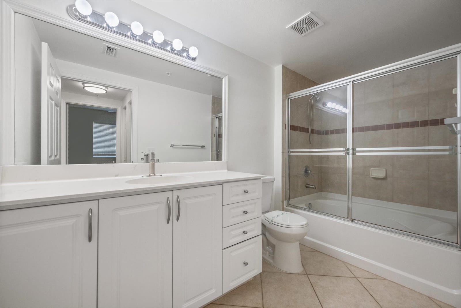 6475 Emerald Dunes Drive 206, West Palm Beach, FL 33411 photo 17