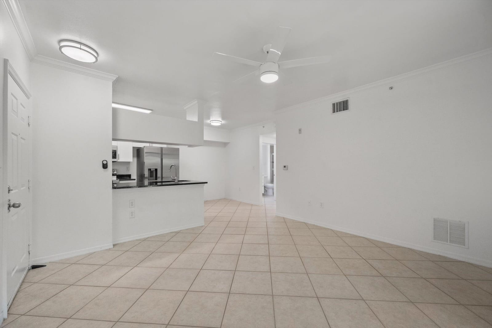 6475 Emerald Dunes Drive 206 — photo 8