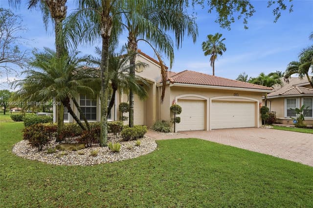 5936 NW 54th Circle, sold in Coral Creek Replat No 5, Coral Springs, FL