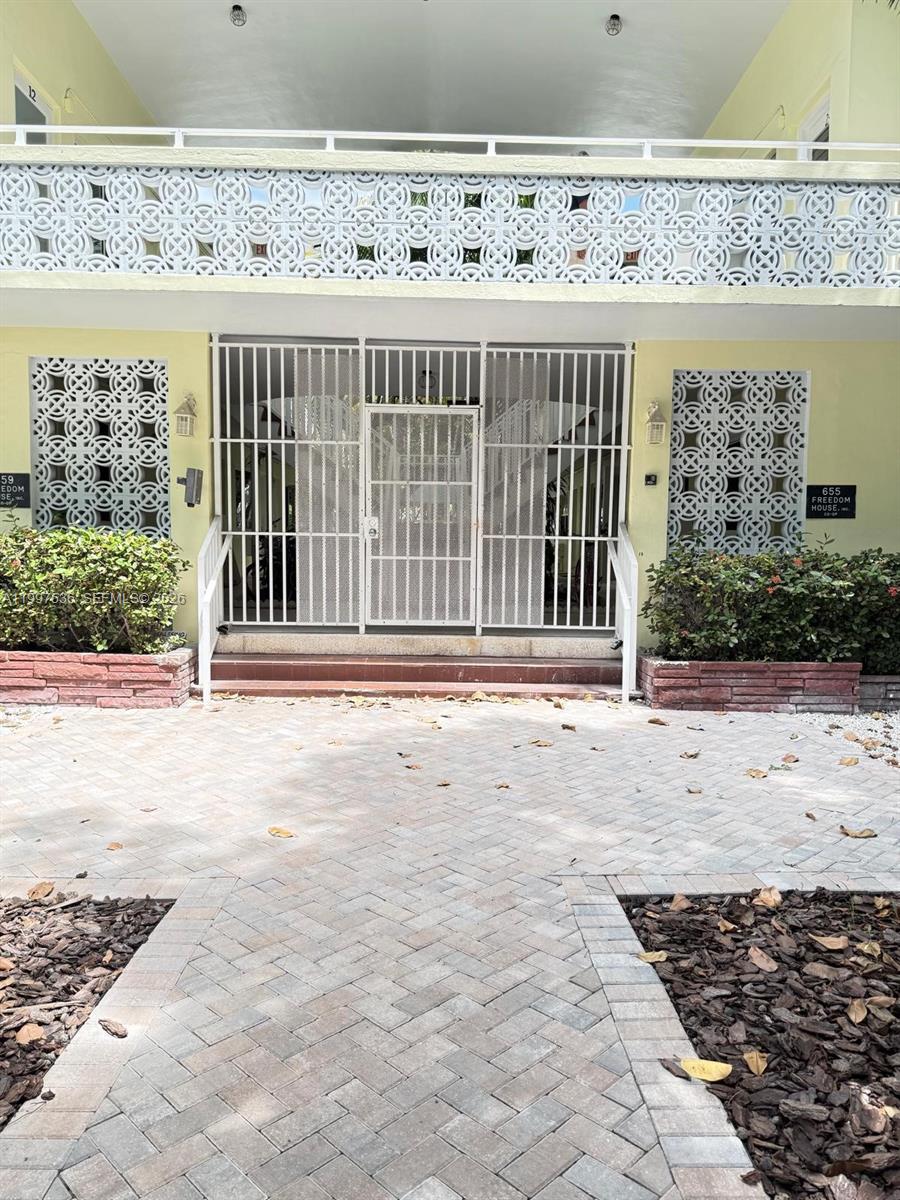 655 Meridian Avenue 2, Miami Beach, FL 33139, Miami Beach