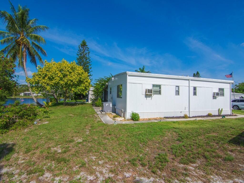 521 NE Sapphire Way, Jensen Beach, FL 34957 photo 14