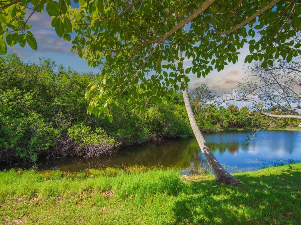 521 NE Sapphire Way, Jensen Beach, FL 34957 photo 18