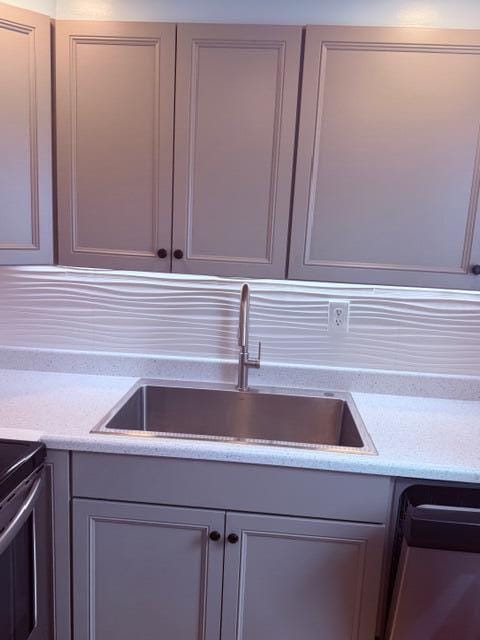 331 N Sheffield N 331 — photo 8