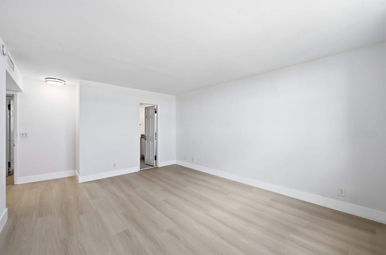 5700 NW 2nd Avenue 604, Boca Raton, FL 33487 photo 11