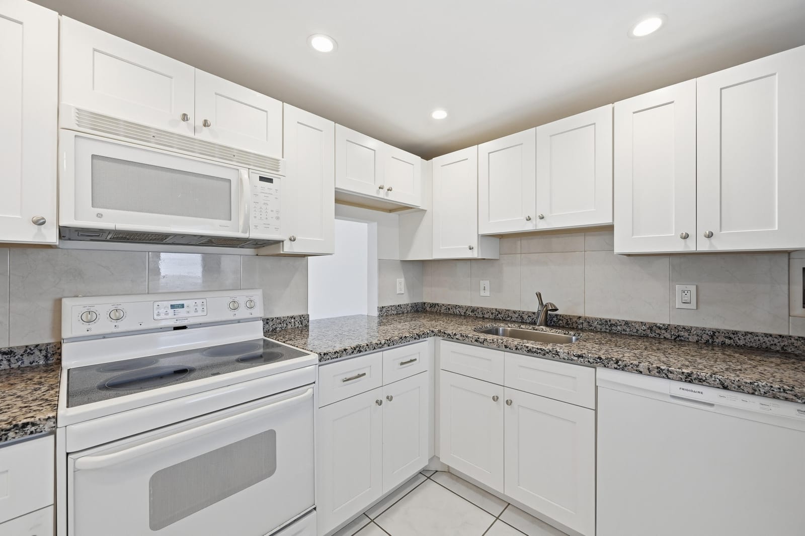 5700 NW 2nd Avenue 604, Boca Raton, FL 33487 photo 7