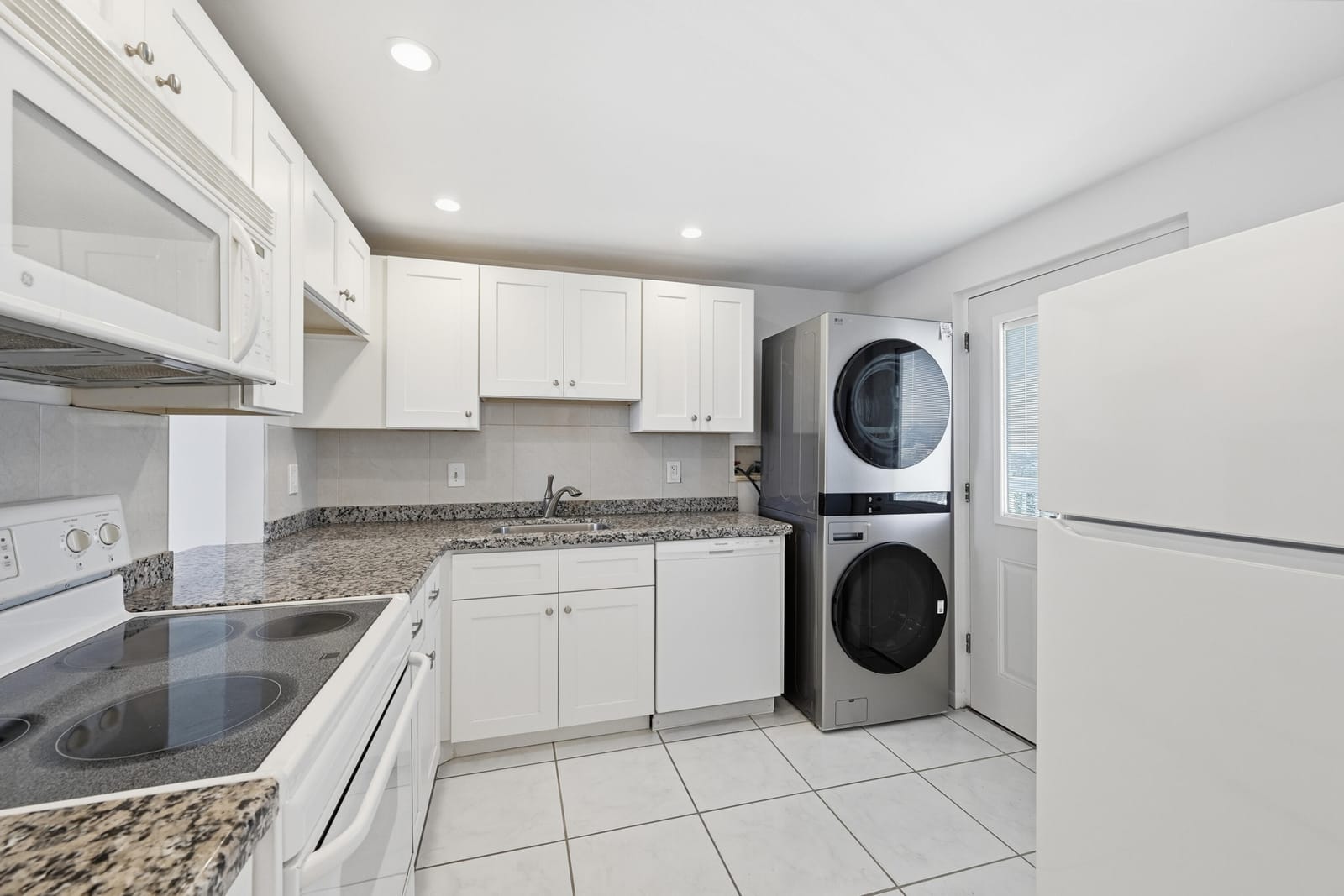 5700 NW 2nd Avenue 604, Boca Raton, FL 33487 photo 8
