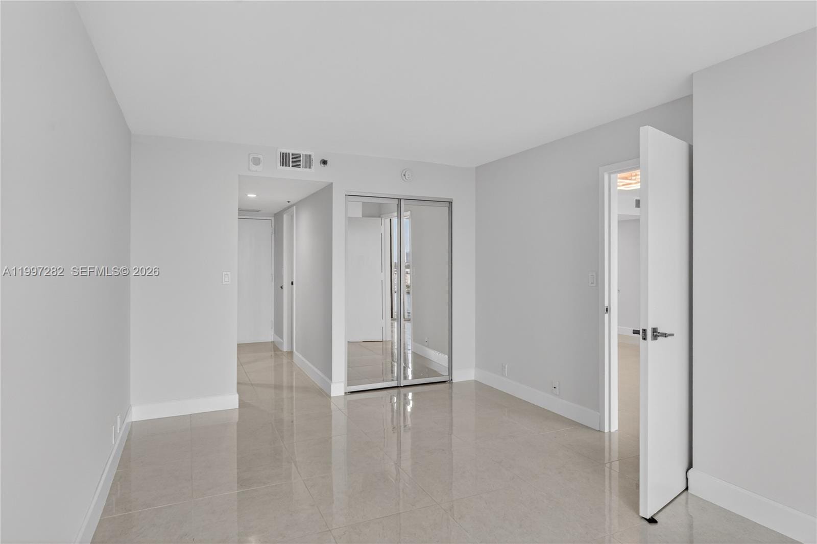 7601 E Treasure Drive 1119, North Bay Village, FL 33141 photo 26