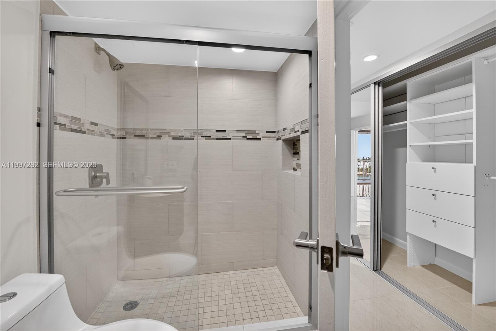 7601 E Treasure Drive 1119, North Bay Village, FL 33141 photo 6