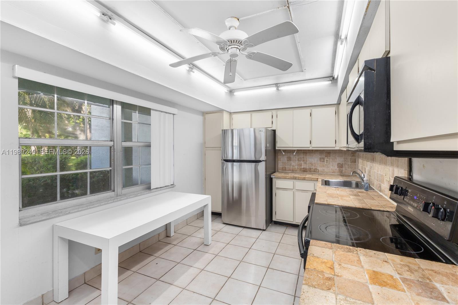 806 Cypress Grove Lane 111, Pompano Beach, FL 33069 photo 22