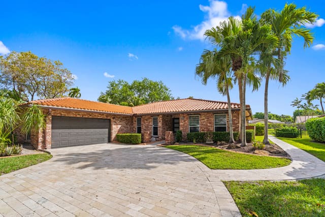 10027 Ramblewood Drive, Coral Springs, FL 33071
