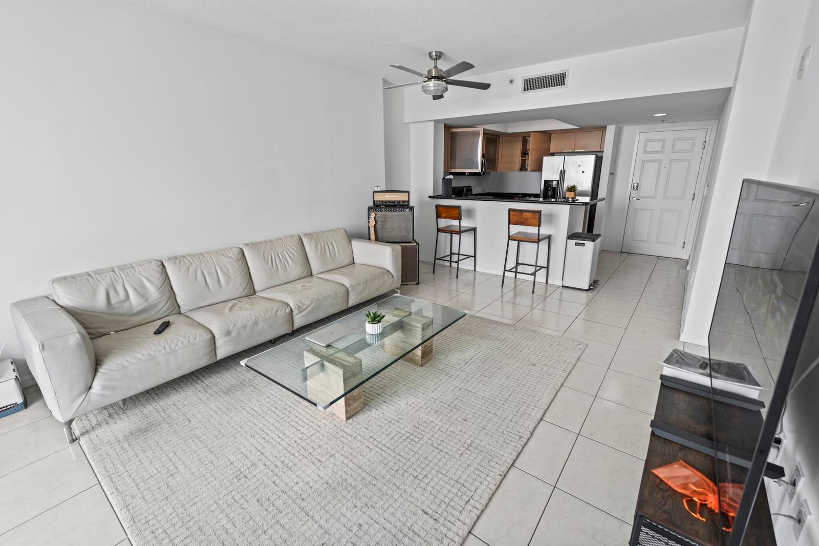 140 S Dixie Highway 905 — photo 2