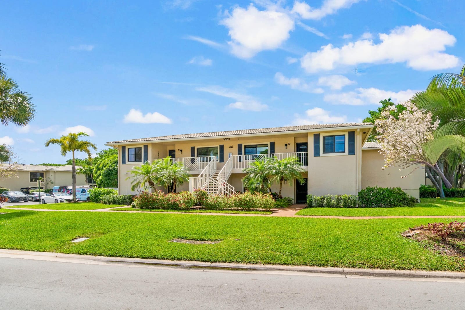 46 Stratford Lane W D, Boynton Beach, FL 33436 photo 2