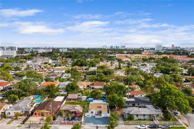 2376 NW 2nd Street, sold in Glenroyal Sub, Miami, FL