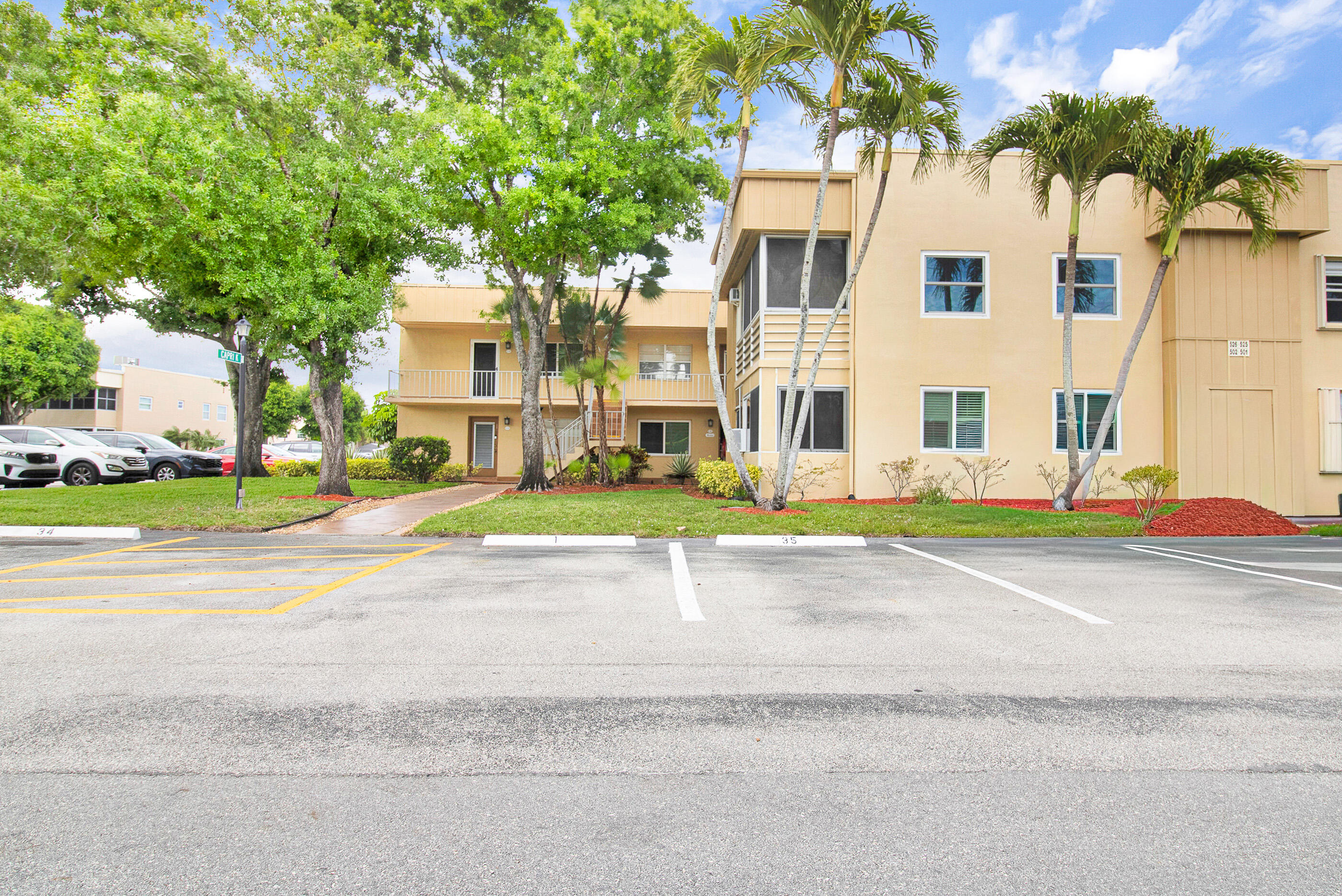 525 Capri K, Delray Beach, FL 33484