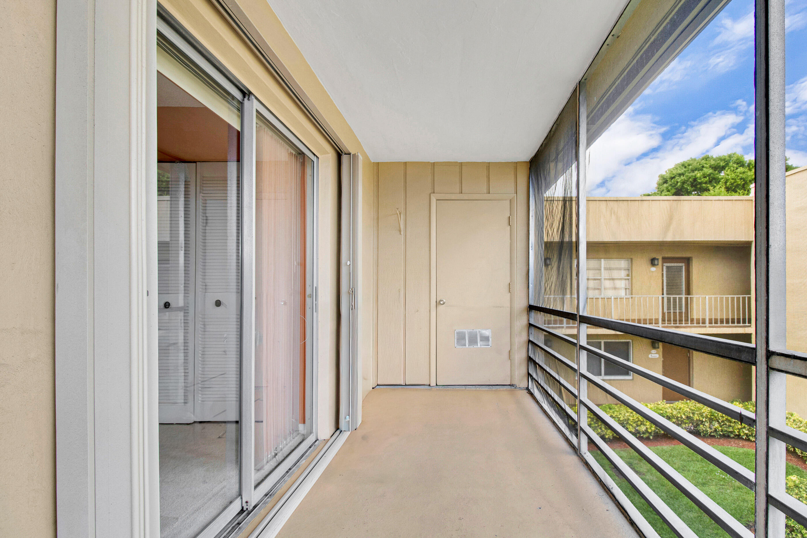 525 Capri K, Delray Beach, FL 33484 photo 14