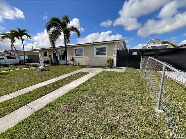 11801 SW 172nd Street 2, Miami, FL 33177