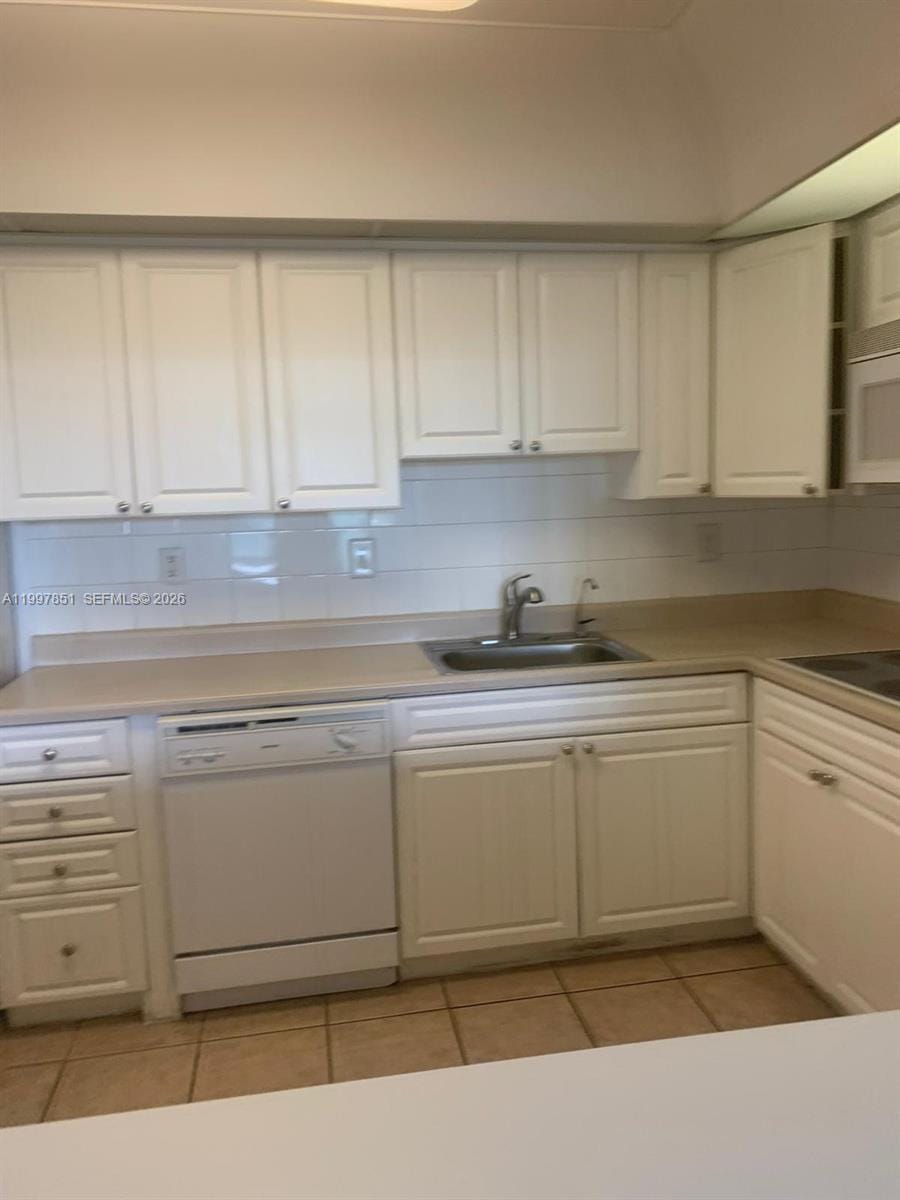 19380 Collins Avenue 319 — photo 11