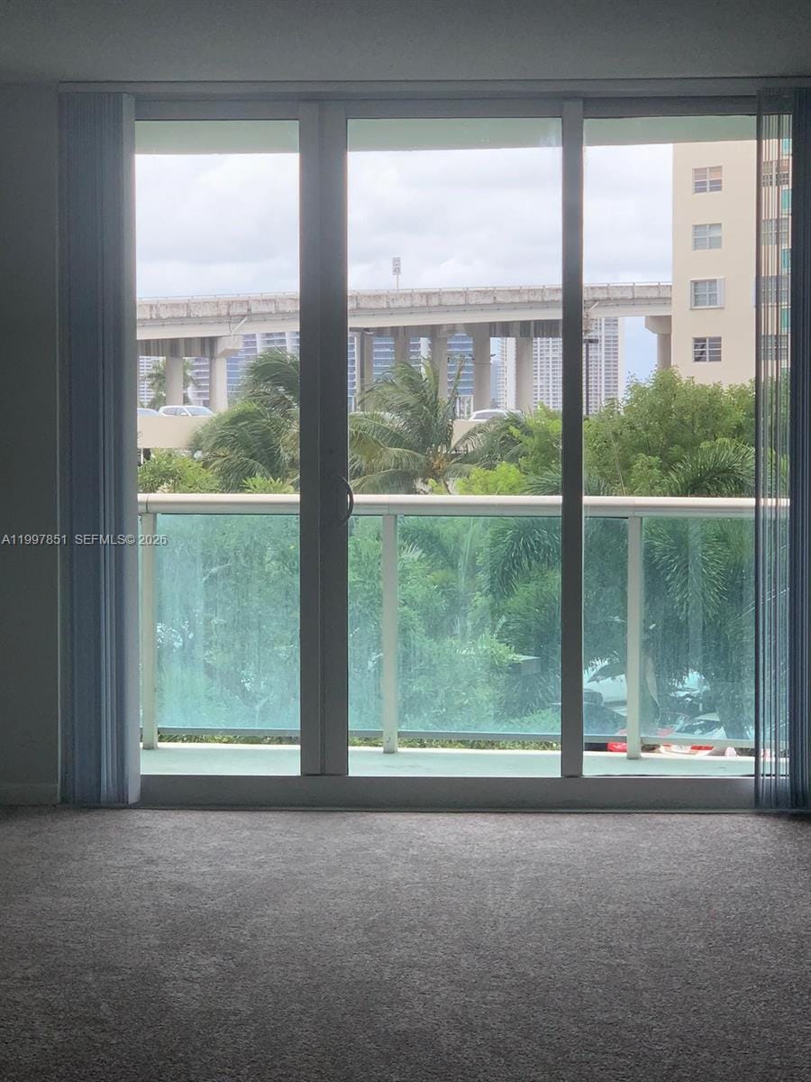 19380 Collins Avenue 319 — photo 5