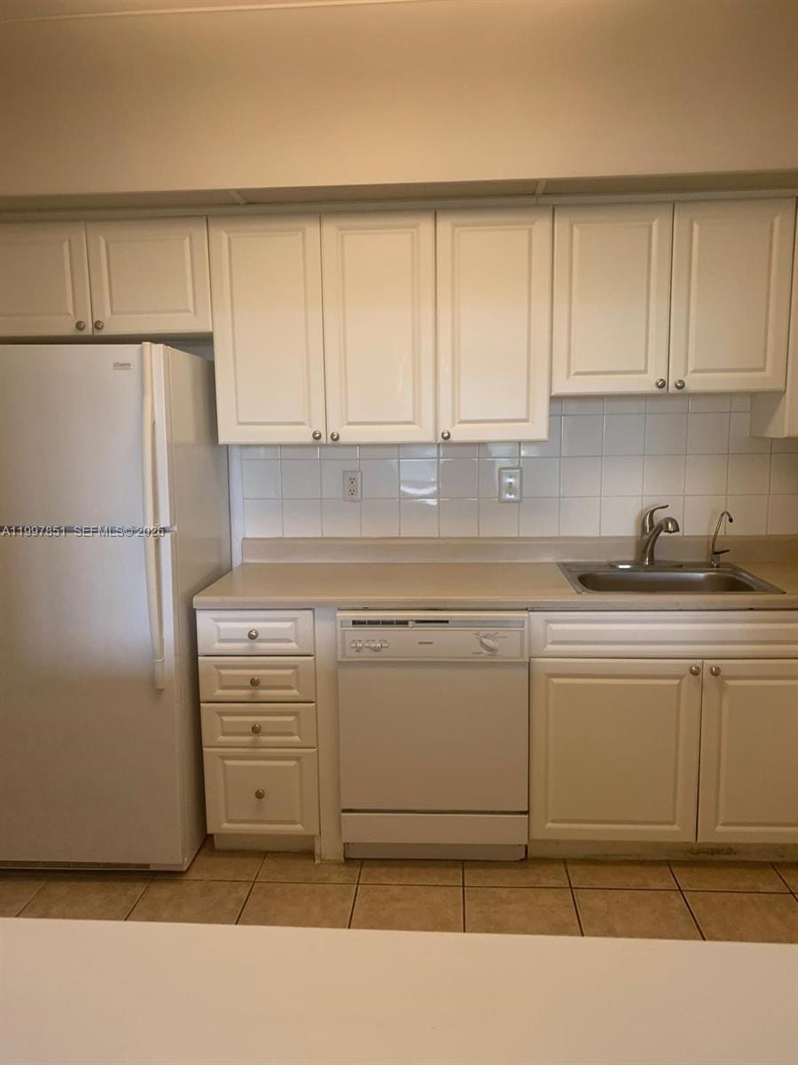 19380 Collins Avenue 319 — photo 10