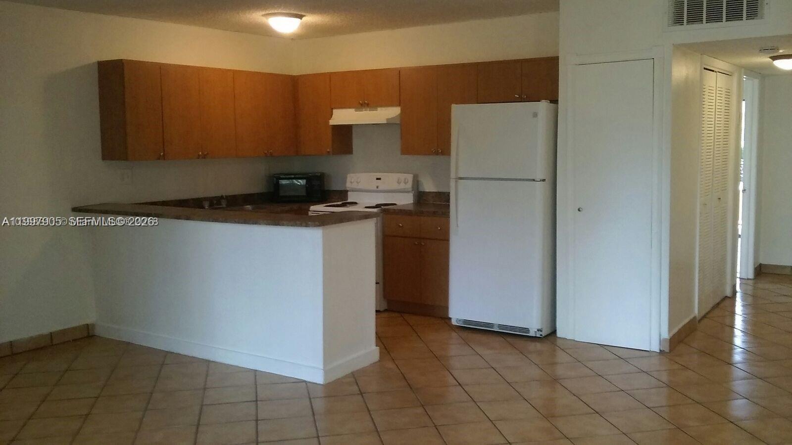 12120 NE 6th Avenue 9, North Miami, FL 33161, North Miami