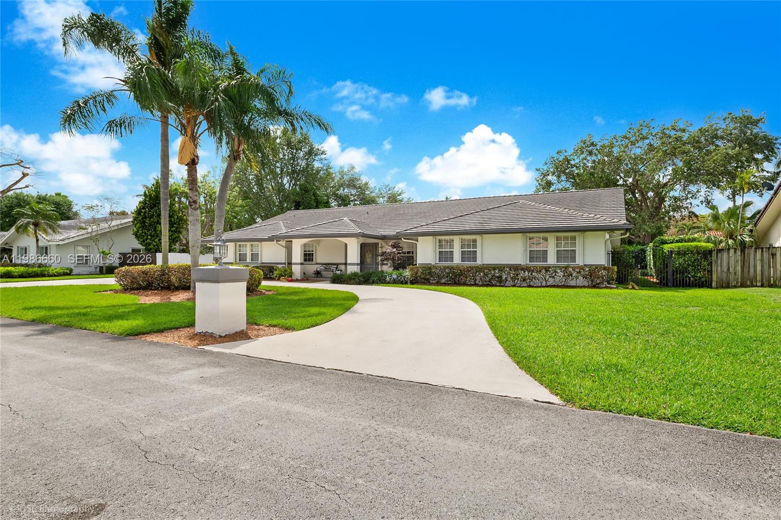 10422 SW 121st Street, Miami, FL 33176 photo 3