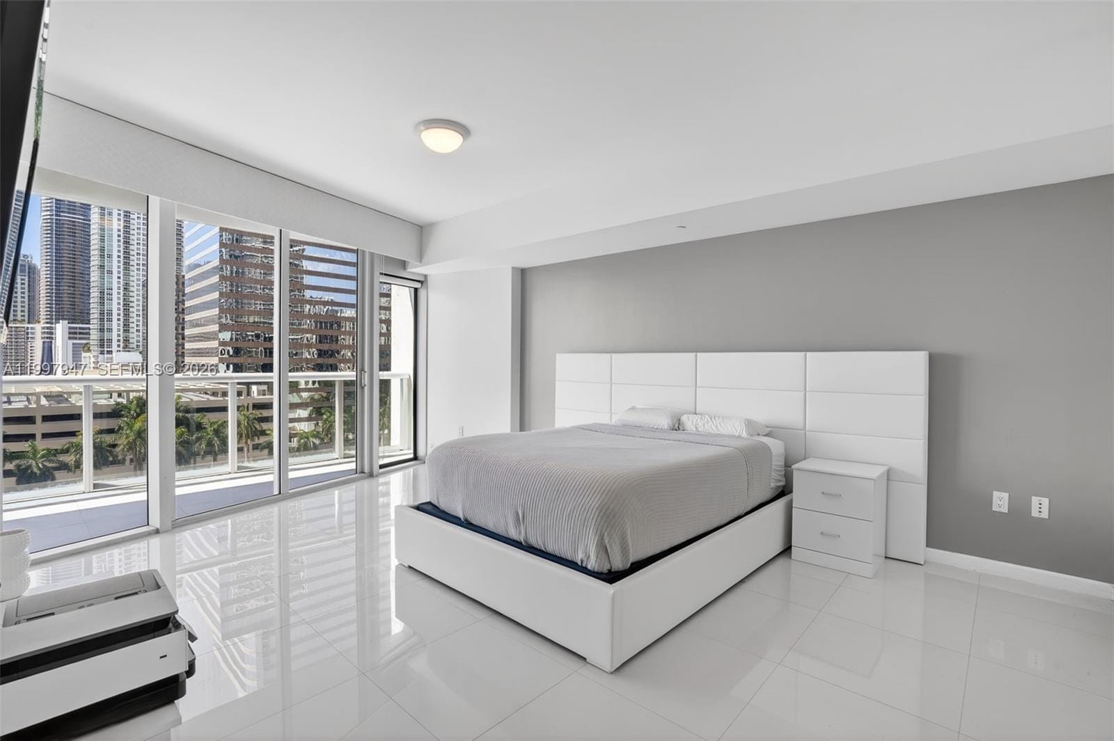 495 Brickell Avenue 1007 — photo 5