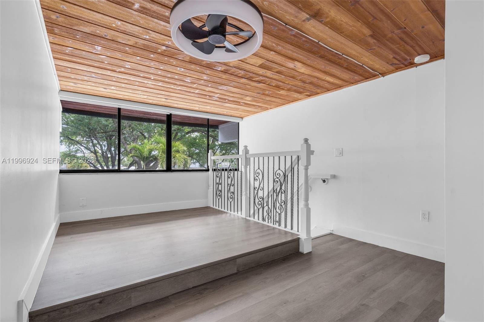 6448 Windmill Gate Road, Miami Lakes, FL 33014 photo 15