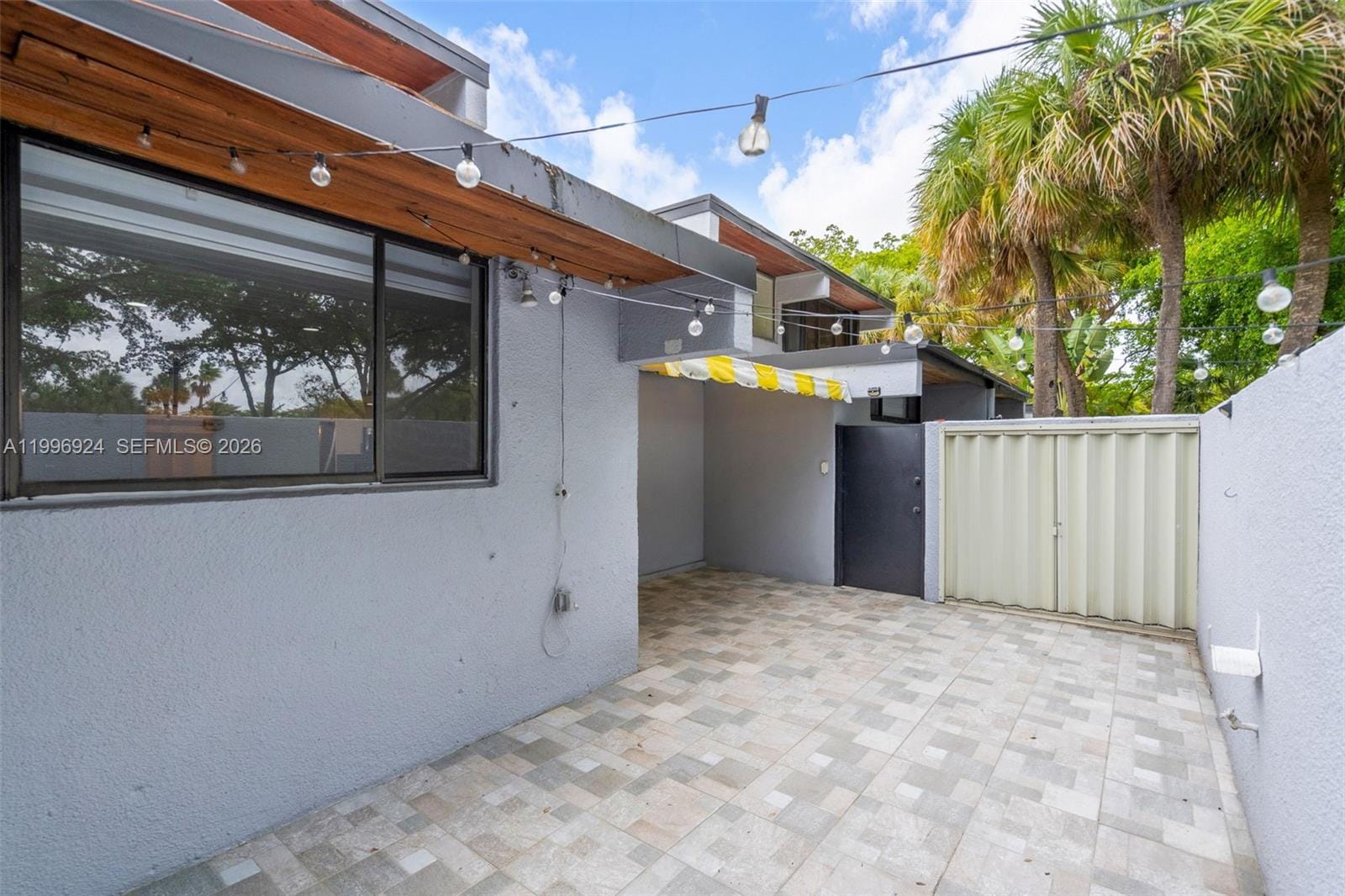 6448 Windmill Gate Road, Miami Lakes, FL 33014 photo 4