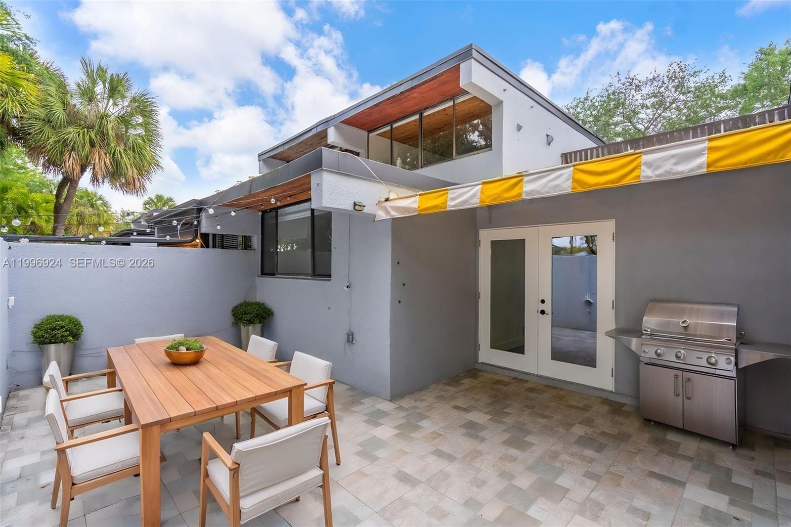 6448 Windmill Gate Road, Miami Lakes, FL 33014 photo 5