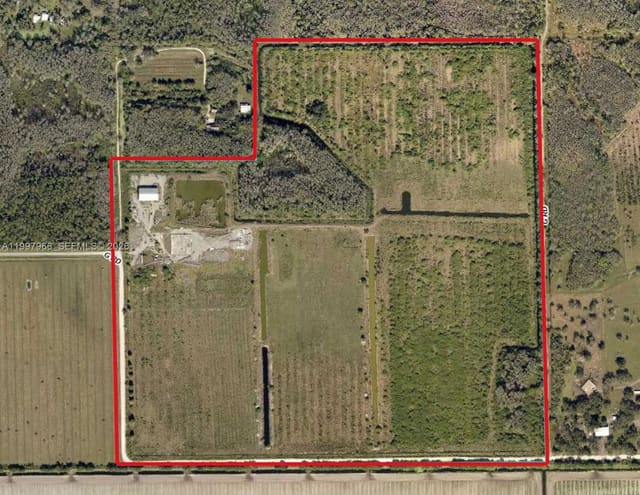 960 G Road, LaBelle, FL 33935
