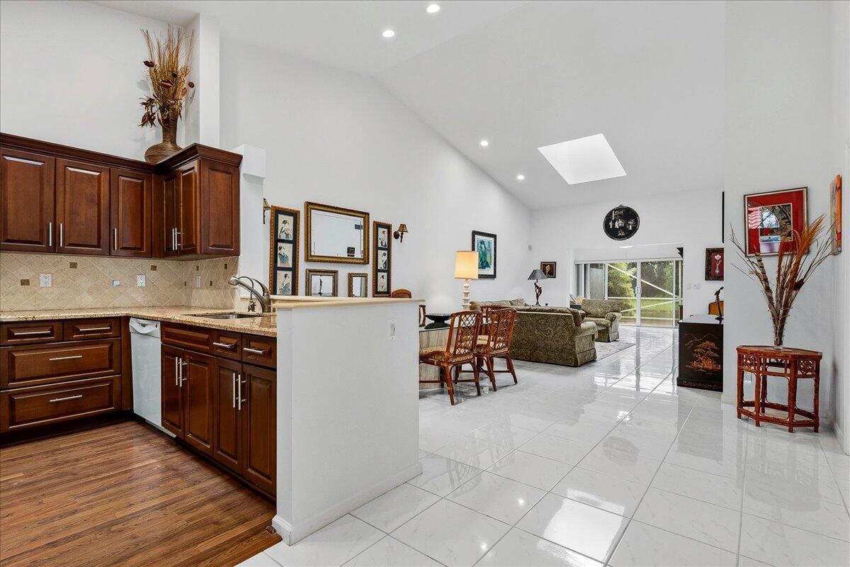 7771 Majestic Palm Drive, Boynton Beach, FL 33437 photo 2
