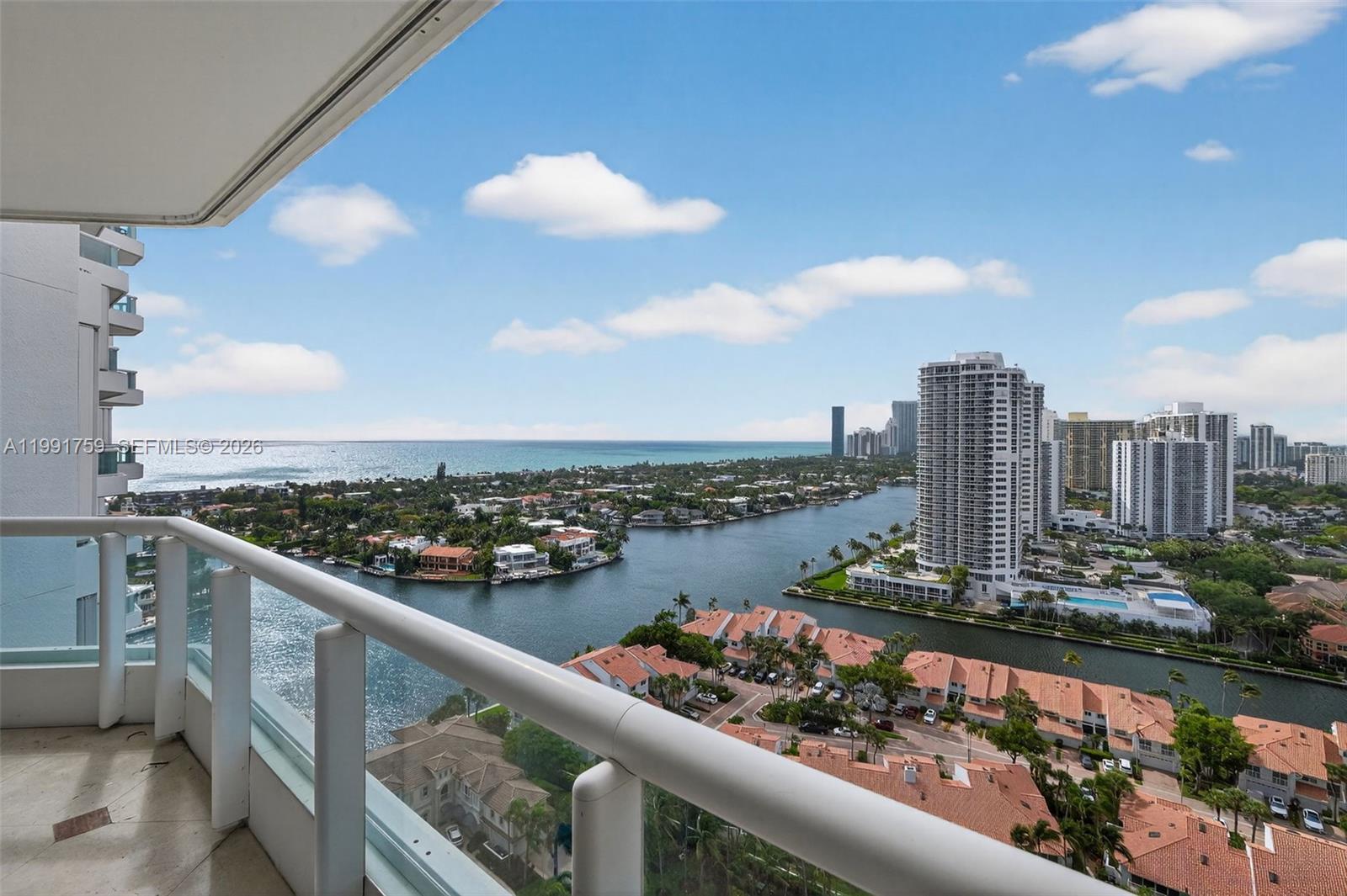 21050 Point Place 2202, Aventura, FL 33180, Aventura