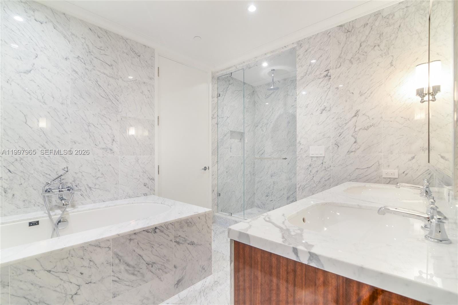 15701 Collins Avenue 2302, Sunny Isles Beach, FL 33160 photo 11