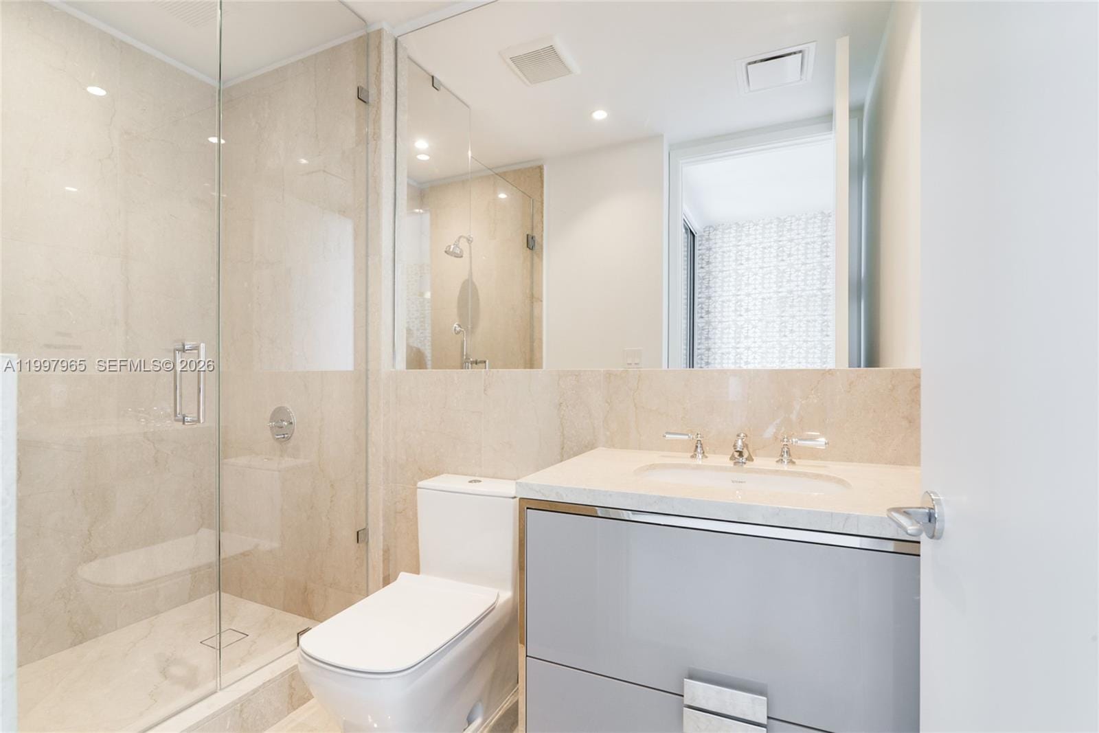 15701 Collins Avenue 2302, Sunny Isles Beach, FL 33160 photo 13