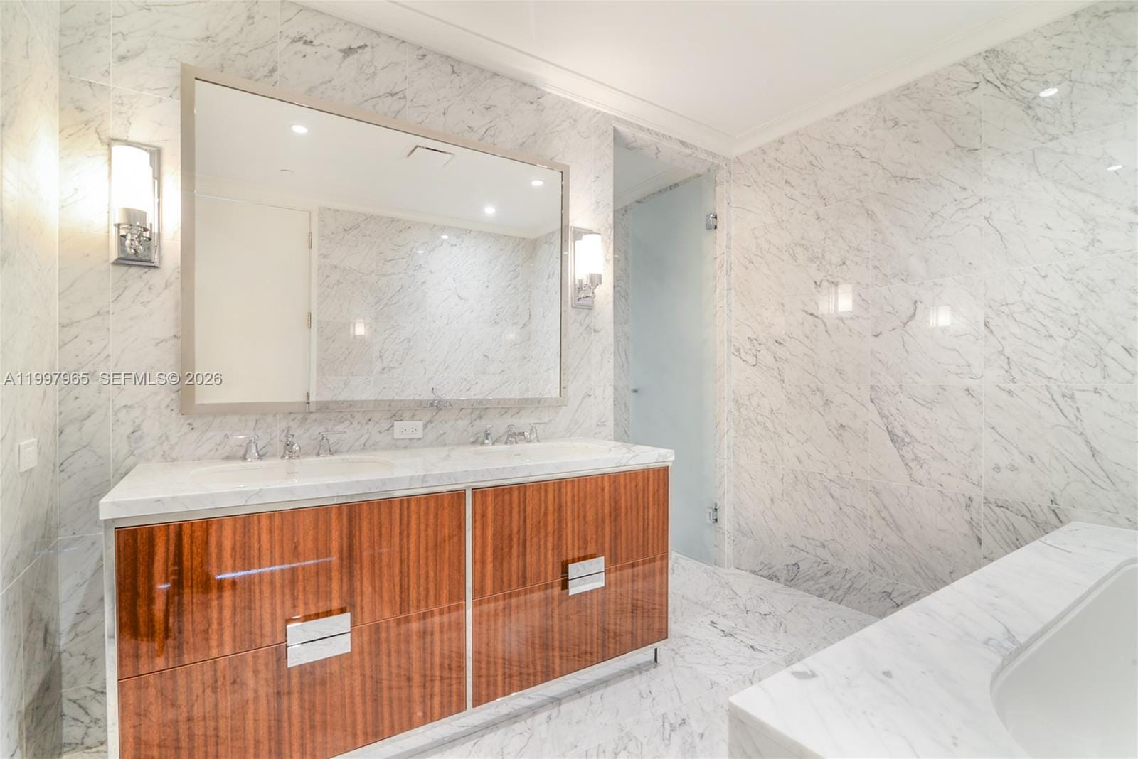 15701 Collins Avenue 2302, Sunny Isles Beach, FL 33160 photo 10