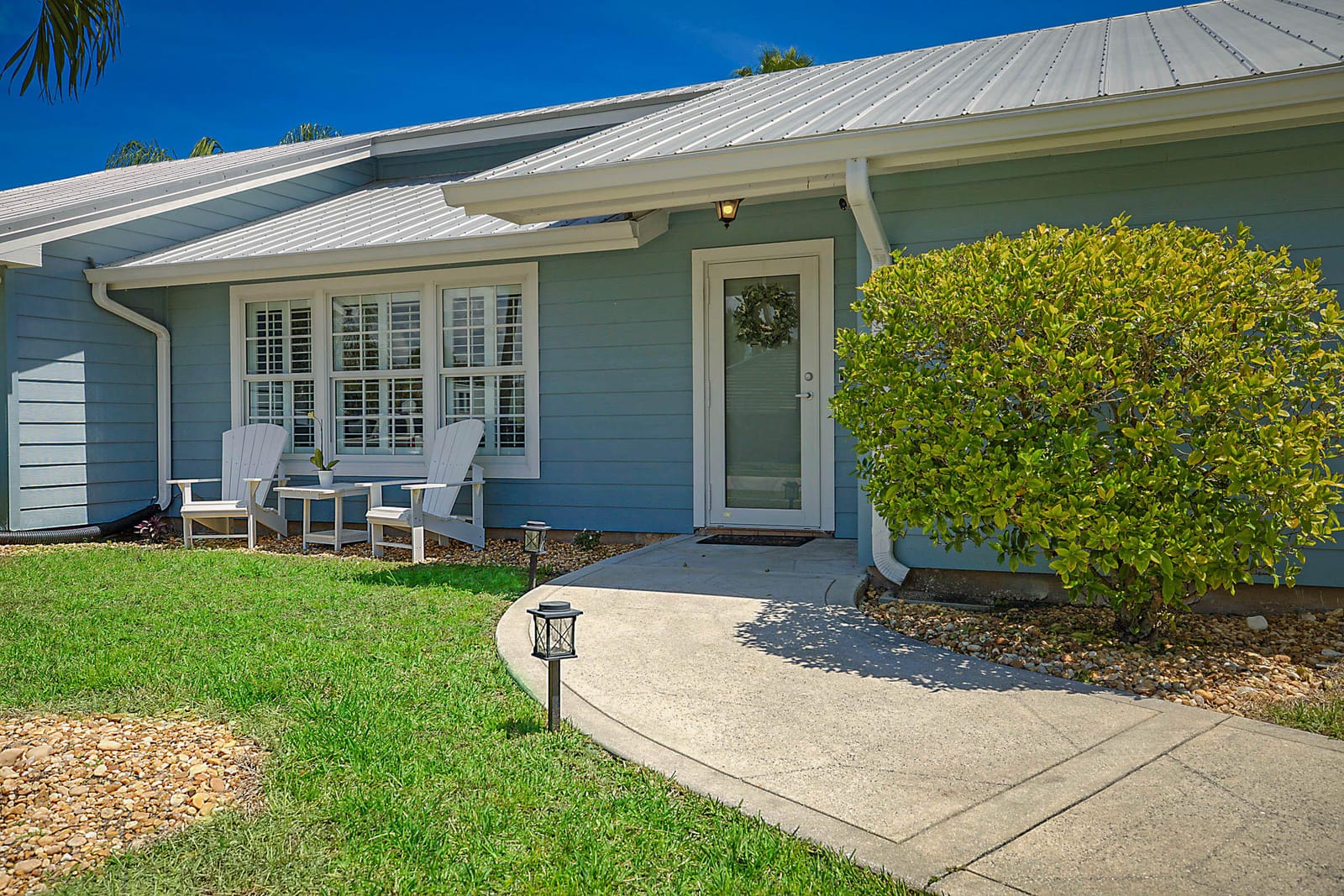 711 Warren Drive — photo 3