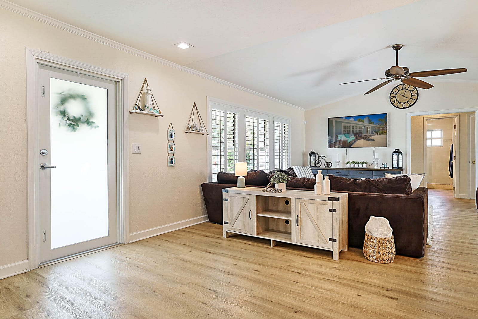 711 Warren Drive — photo 4
