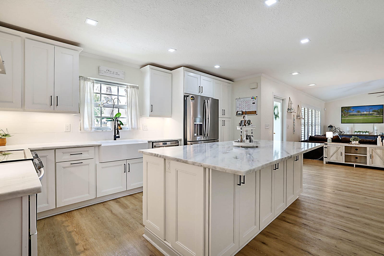 711 Warren Drive — photo 10
