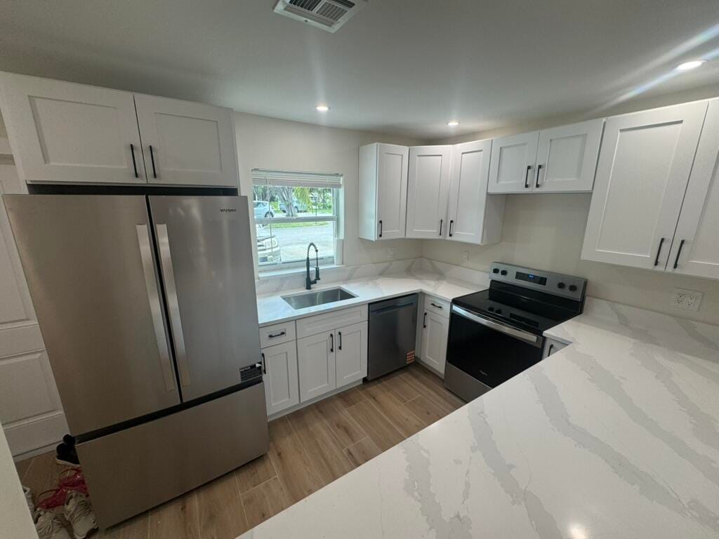435 SW Natura Avenue A, Deerfield Beach, FL 33441 photo 3