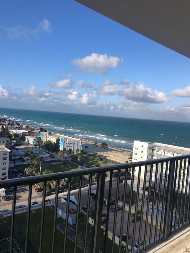 2101 S Ocean Drive 1505, sold in Quadomain Tower I And Iv, Hollywood, FL