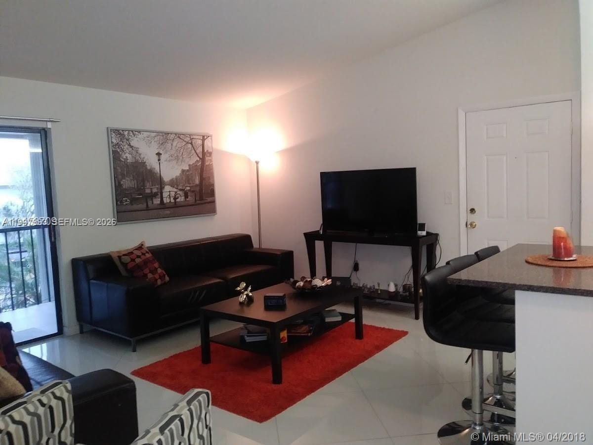 907 NE 199th Street 204, Miami, FL 33179 photo 15