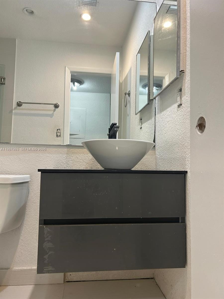 907 NE 199th Street 204, Miami, FL 33179 photo 30