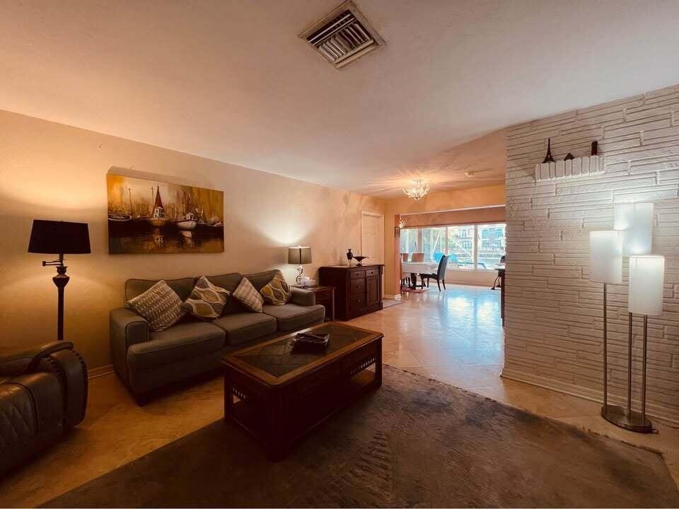 7834 Edgewater Drive — photo 10