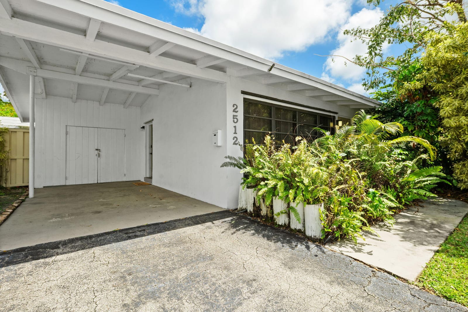 2512 Sugarloaf Lane — photo 9