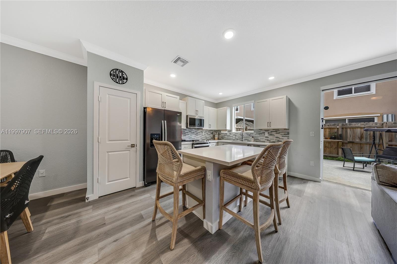 1079 SE 23rd Terrace — photo 3