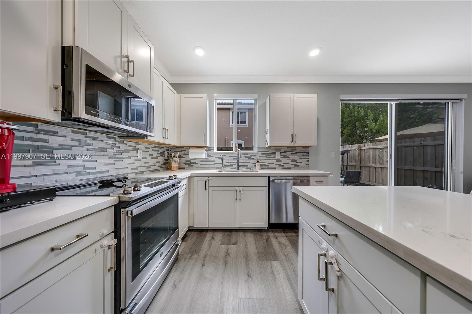 1079 SE 23rd Terrace — photo 4