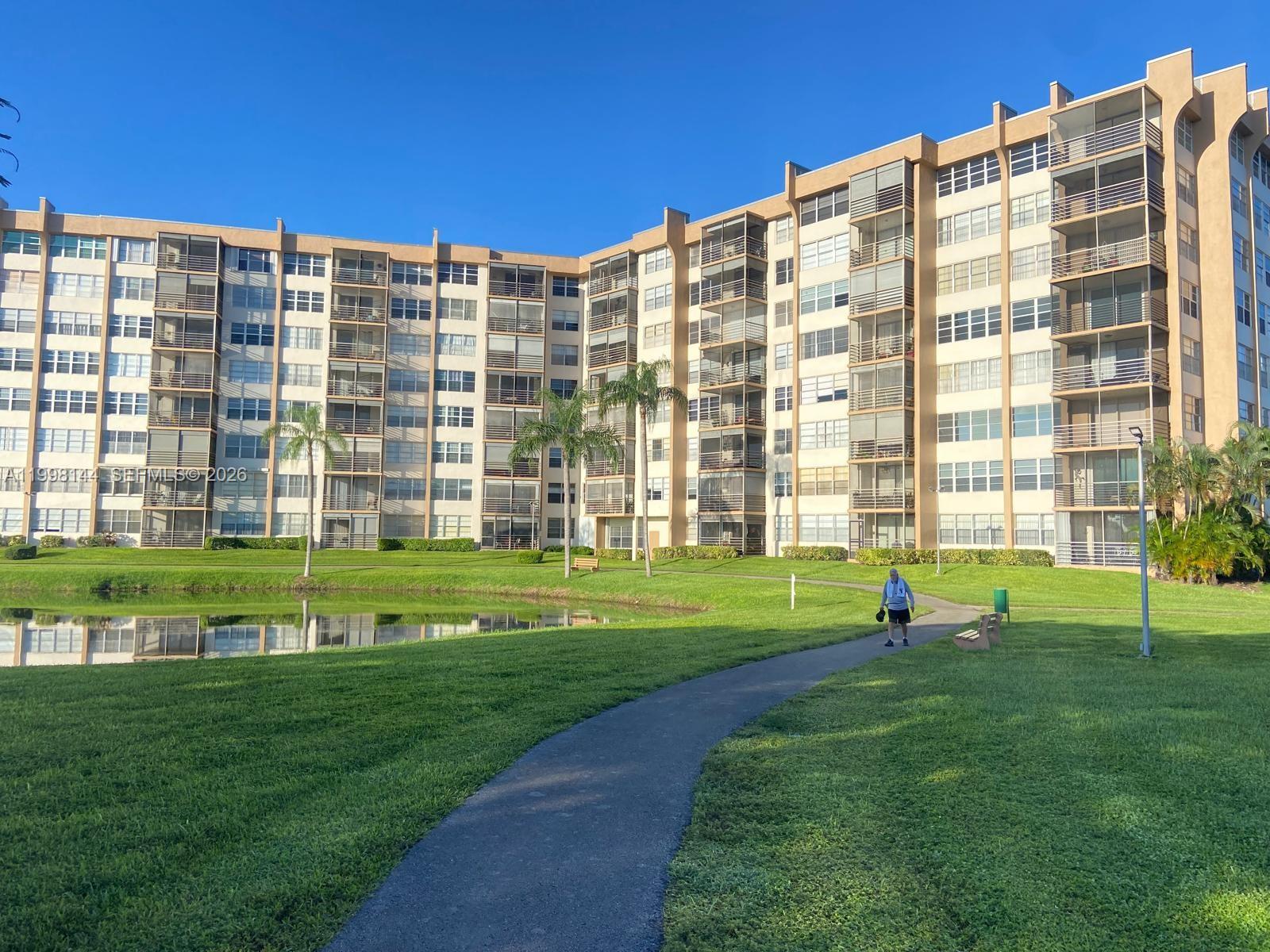1200 Saint Charles Place 321, Pembroke Pines, FL 33026, Pembroke Pines