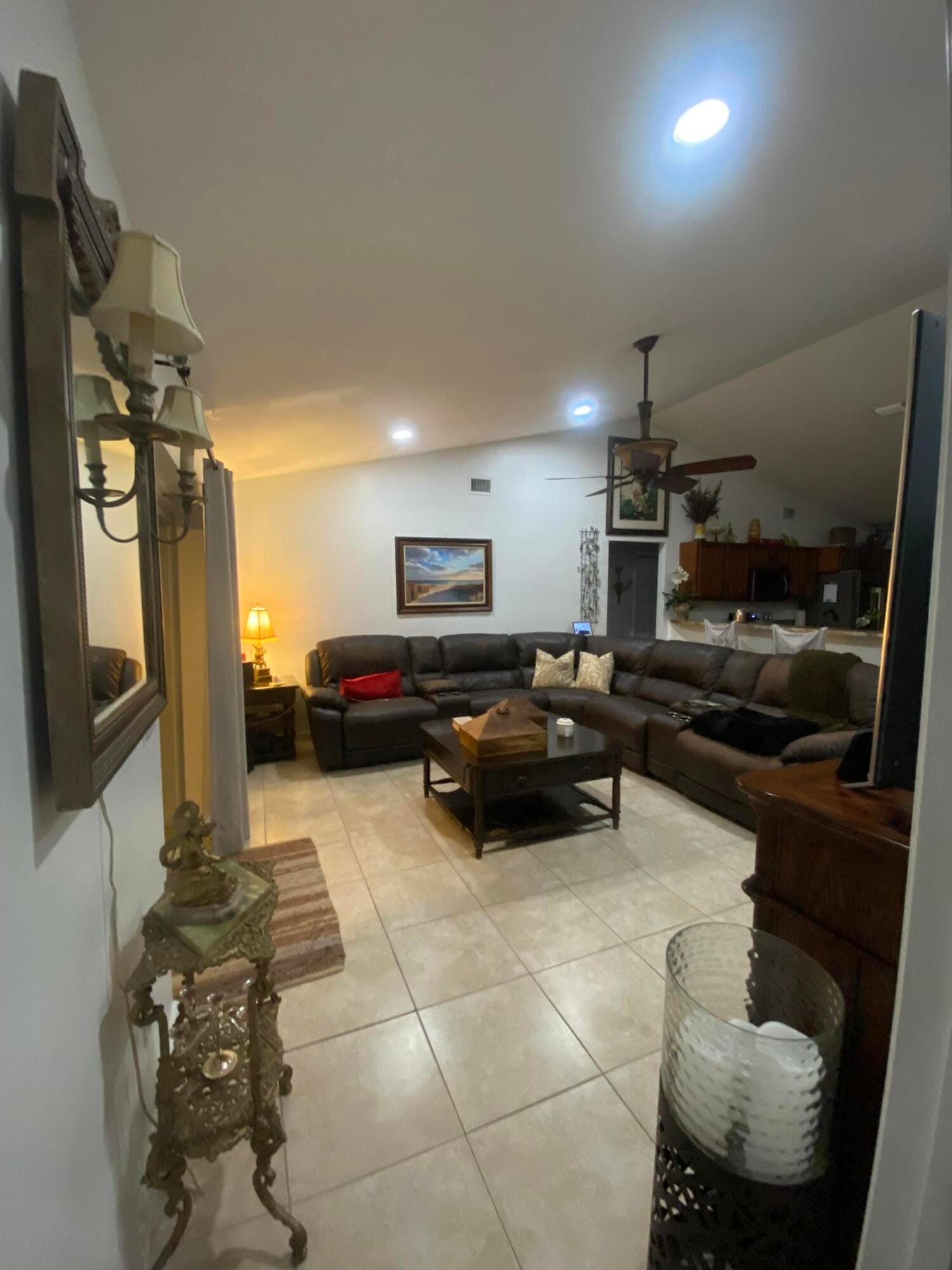 604 SW Columbus Drive — photo 8